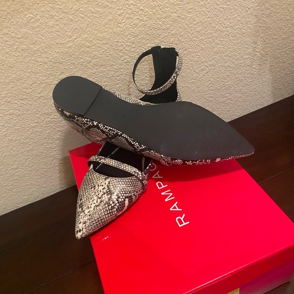 New Rampage Blakely Flats - Picture 5 of 6